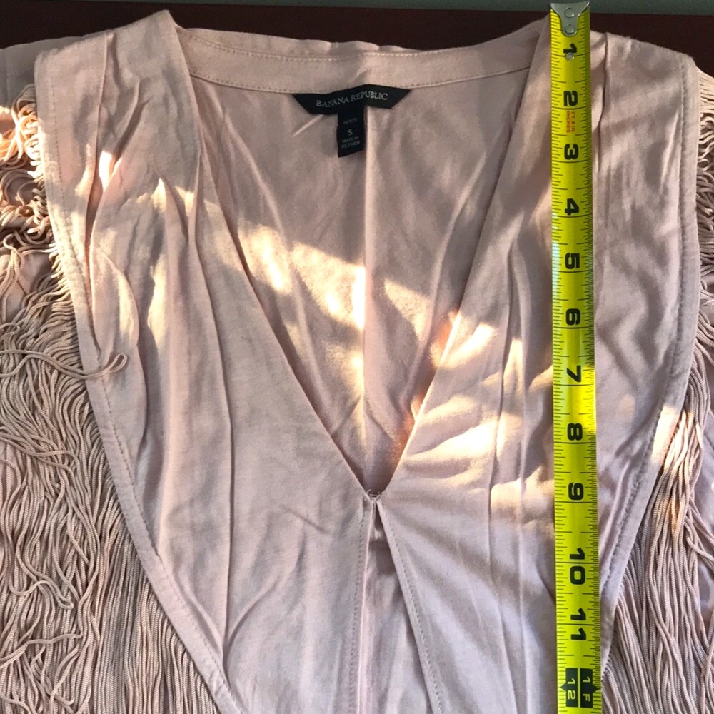 ✅CLEARANCE- NWOT~ BANANA REPUBLIC Fringe Detail Top - Picture 8 of 10